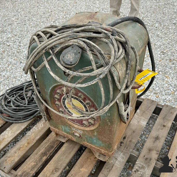 Marquette 64C Farm Welder