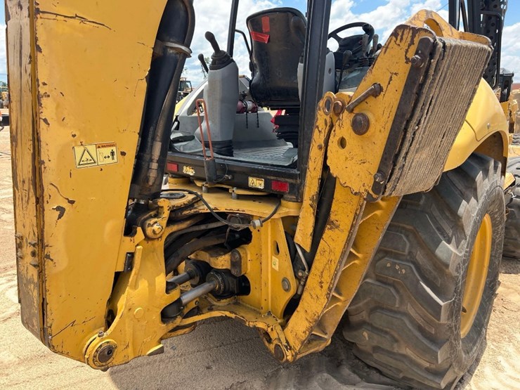 2013-caterpillar-420f-image-33