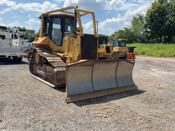 caterpillar-d6m-image-3