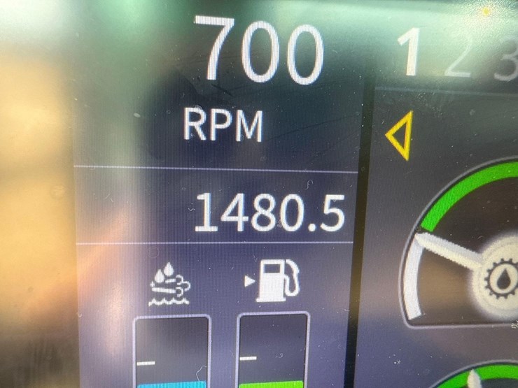 deere-524l-image-39