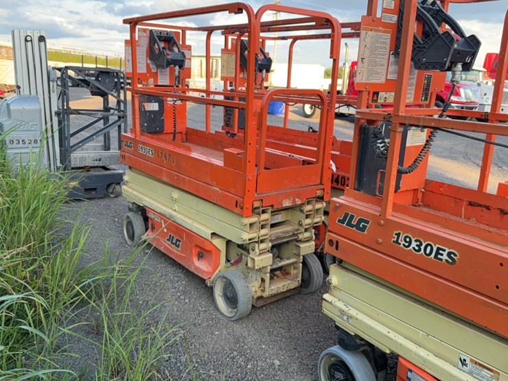 jlg-1930es-image-4