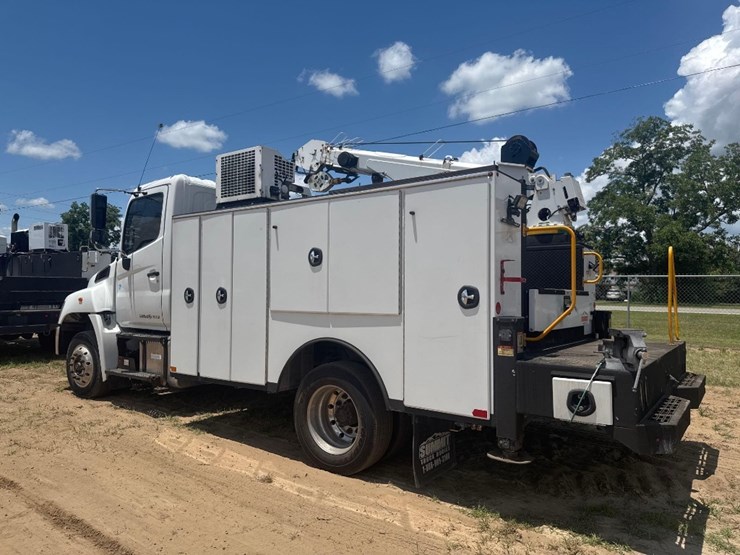 2018-hino-258-image-8