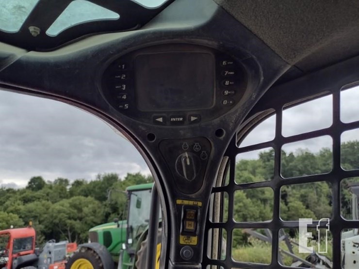 2021-bobcat-t450-image-9