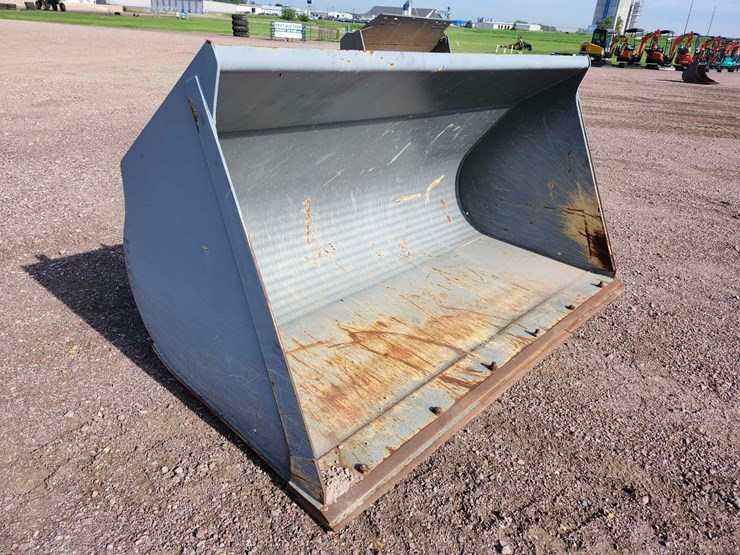 2022-liebherr-l538-bucket-image-2