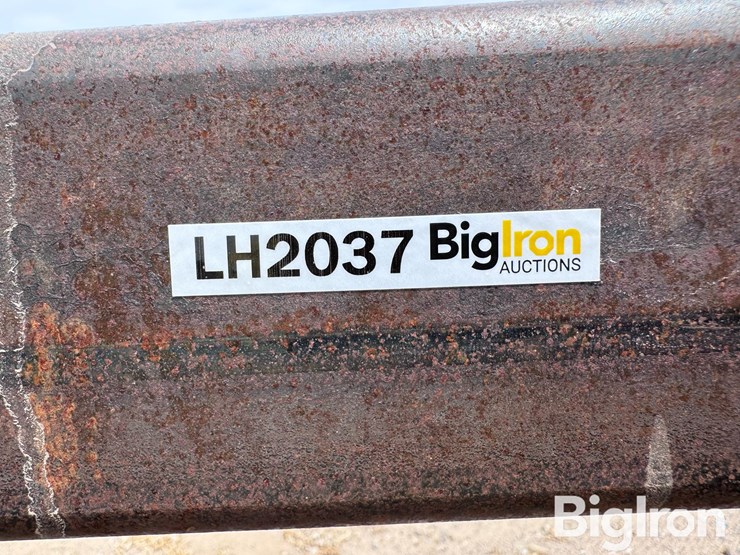 wheel-loader-bale-fork-attachment-image-13