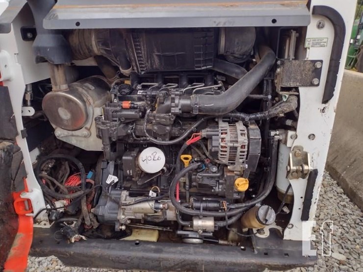 2021-bobcat-t450-image-38