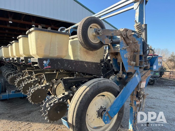 kinze-2600-image-14
