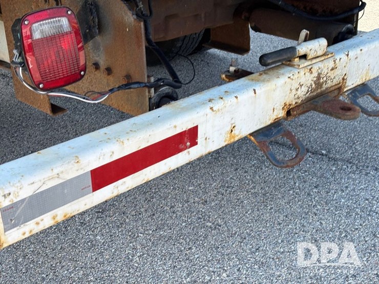 2006-ford-f450-image-32