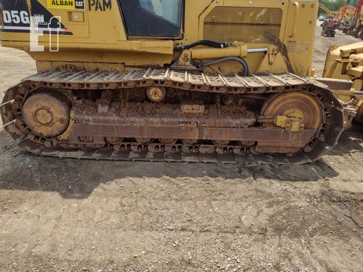 2004-caterpillar-d5g-xl-image-29