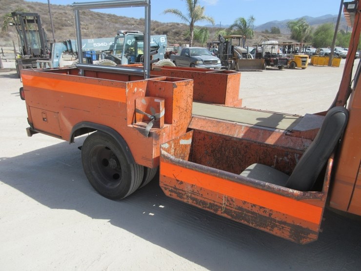 2000-chevrolet-3500hd-image-13