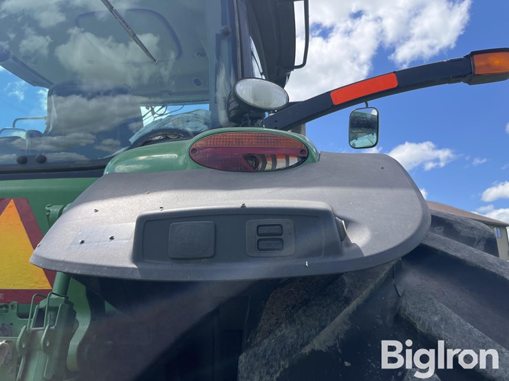 2011-john-deere-7215r-image-19