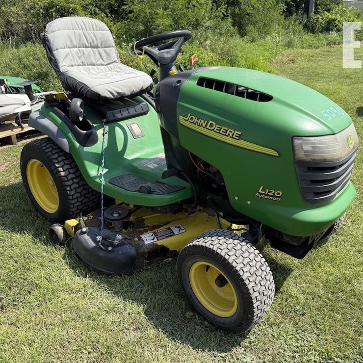 JOHN DEERE L120