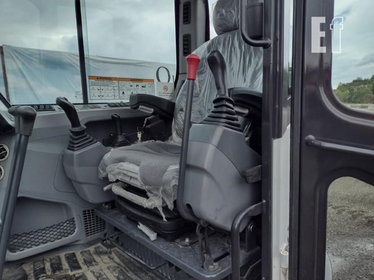 2016-bobcat-e63-image-16