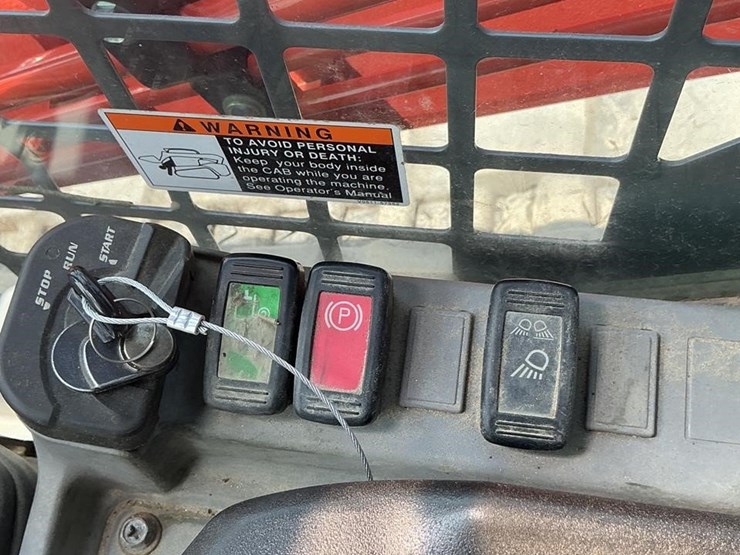 2021-kubota-svl97-2-image-18