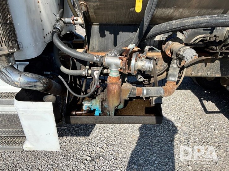 1987-peterbilt-377-image-24