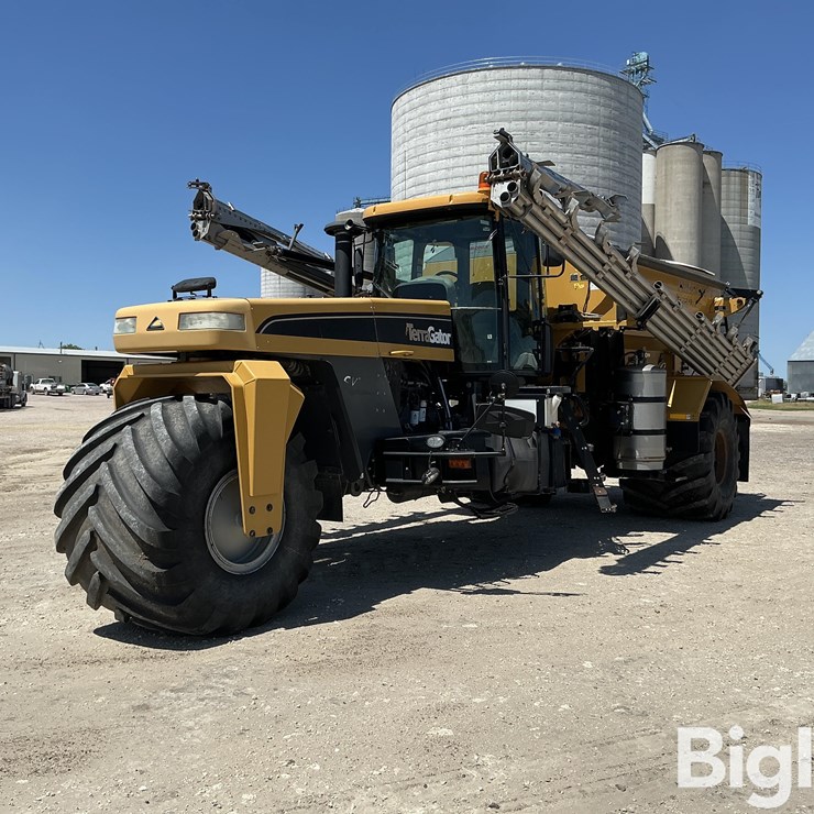 2012 TerraGator 8300 Self-Propelled Floater Dry Fertilizer Spreader W/AirMax