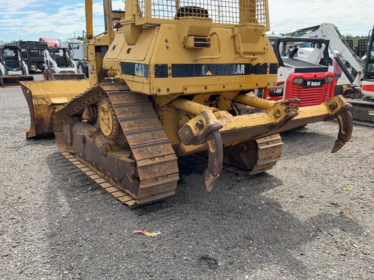 caterpillar-d4h-image-18