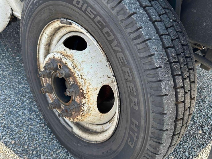 2017-ford-e450-image-5