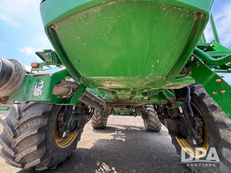 2017-john-deere-r4045-image-19