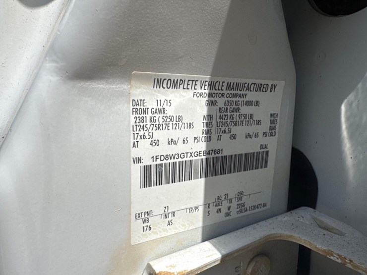 2016-ford-f350-xl-image-15