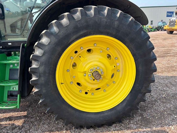2021-john-deere-6155r-image-38