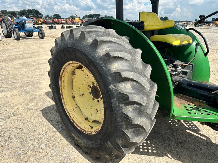 2005-john-deere-5205-image-10