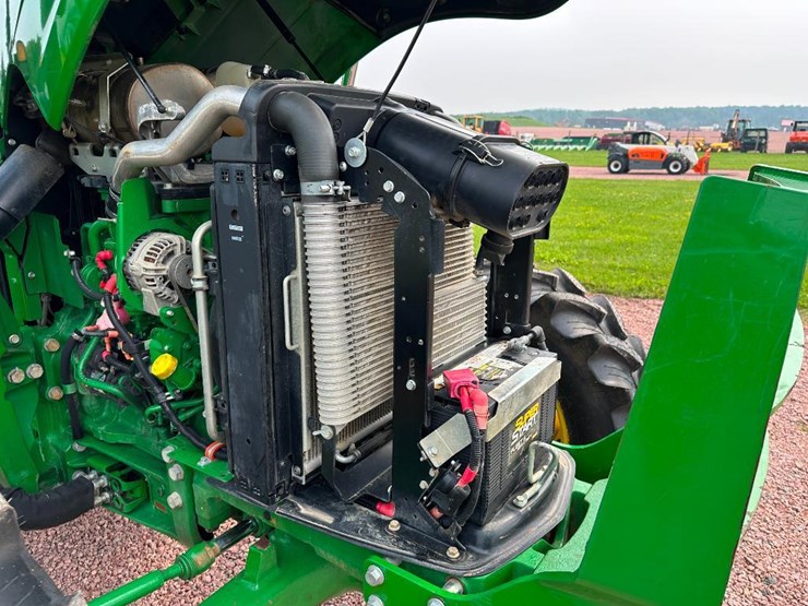 2018-john-deere-5075m-image-39