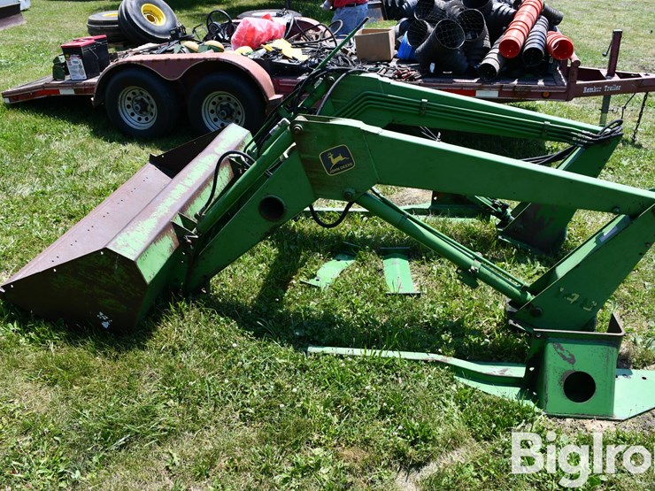 john-deere-148-image-8