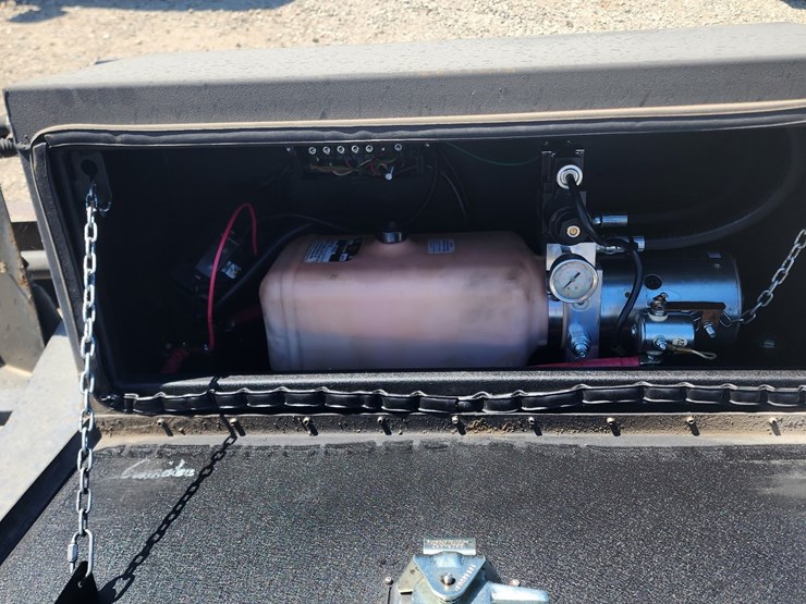 lot#-306-demountable-concepts-straight-truck-swap-body-system-image-6