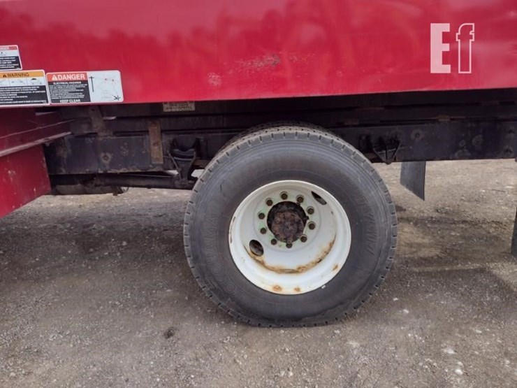2017-international-durastar-4300-image-32
