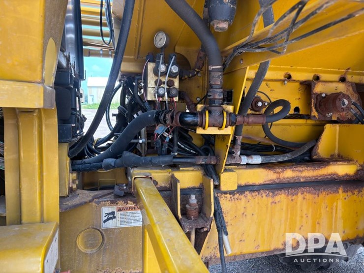 2006-john-deere-8-image-34