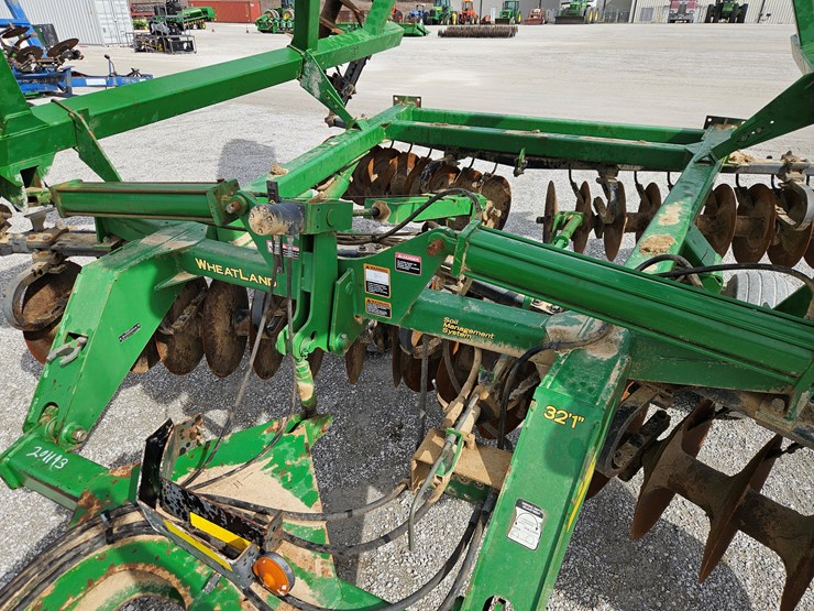 2004-john-deere-637-image-4