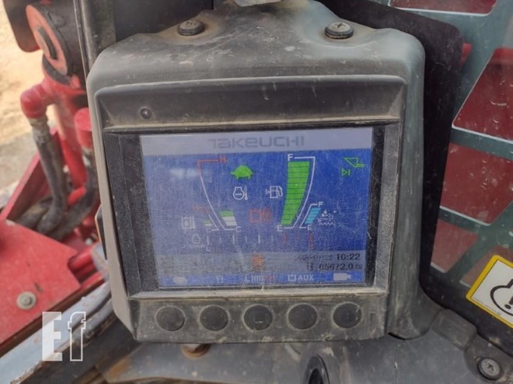2017-takeuchi-tl12r2-image-7