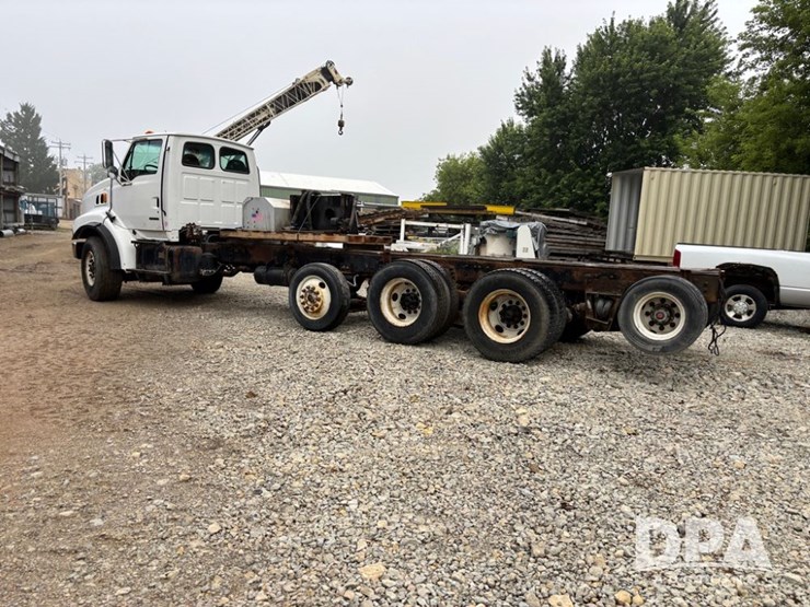 2001-sterling-truck-(dr11851-unit-9459)-image-14