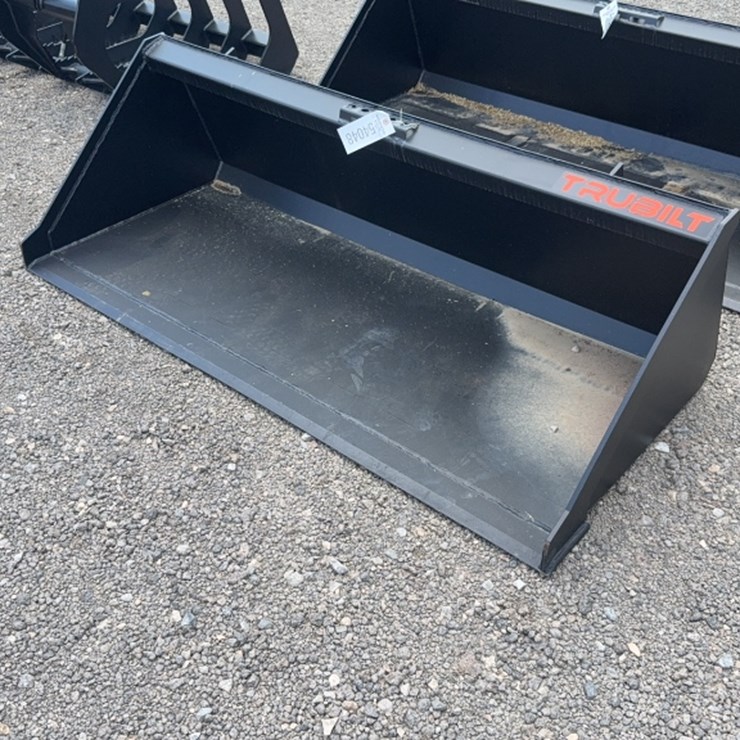 #2052 • TRUBILT 66" SKID STEER SMOOTH BUCKET