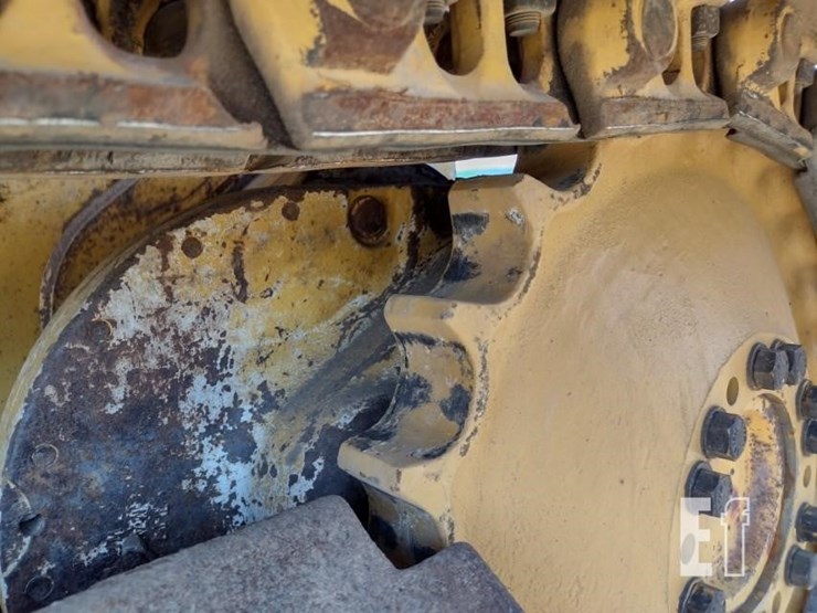 2016-deere-650k-image-23