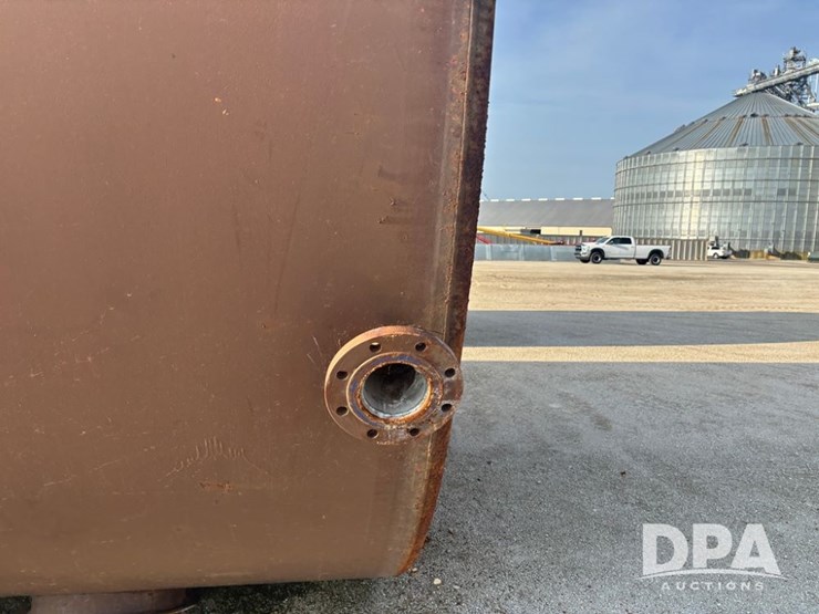 30,000-gallon-tank-(dr11910)-image-2