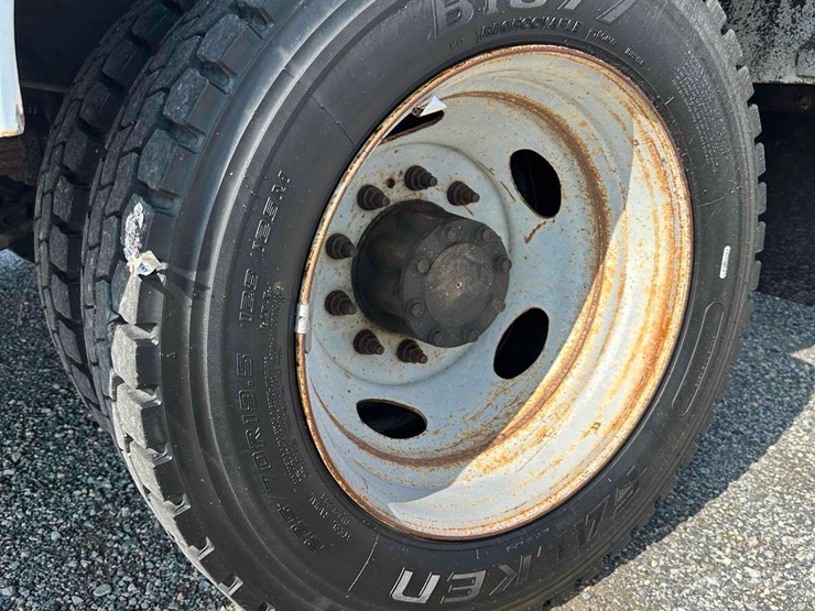 2006-ford-f450-xl-image-22