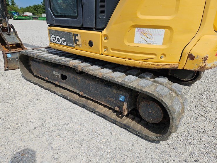 2019-deere-60g-image-14