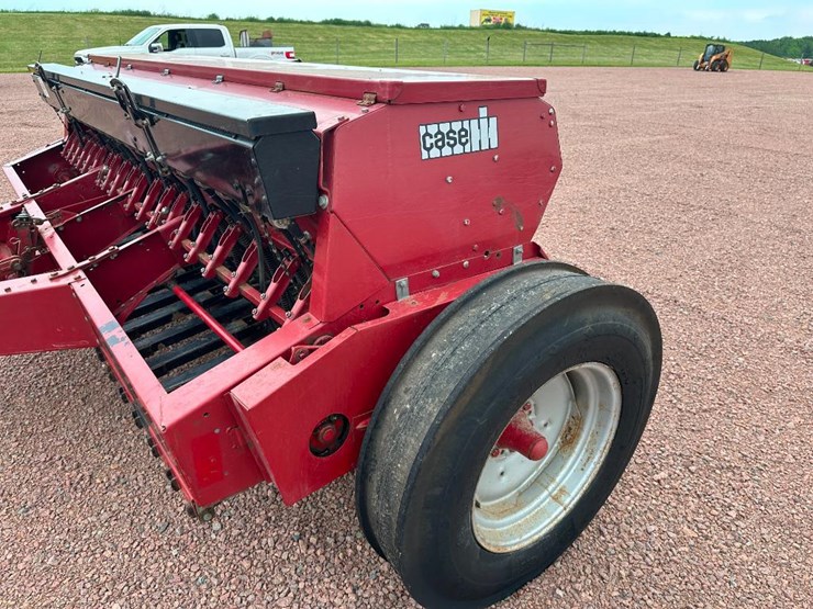 case-ih-5100-image-14