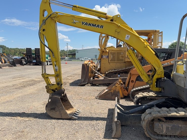 yanmar-vio55-image-12