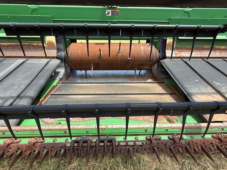 2010-john-deere-635d-image-5