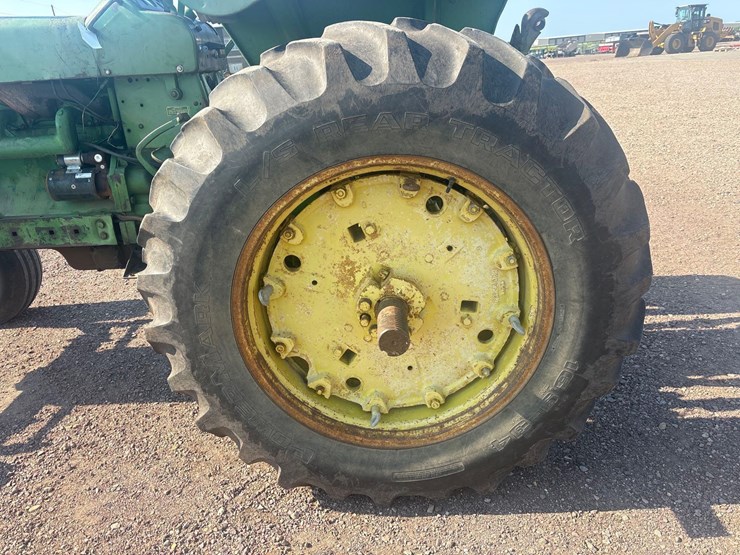 john-deere-4020-image-12