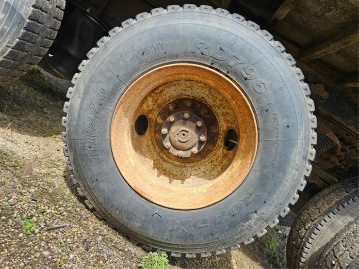 #2526-•-2007-freightliner-m2-tandem-axle-dump-truck-image-30