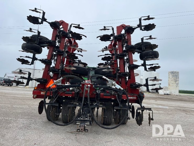 2016-caseih-940-nh3-tool-bar-(jn2532,-unit-561)-image-9