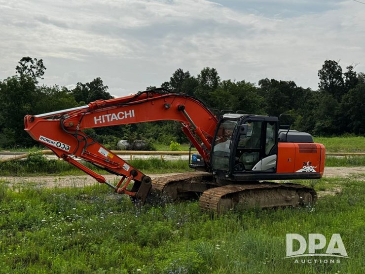 2018-hitachi-zx210-lc-6-image-3