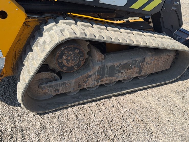 2018-jcb-3ts-8t-image-5