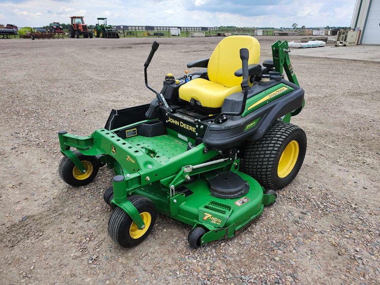 john-deere-m-image-1