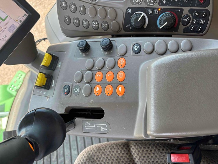 2013-john-deere-s680-image-52