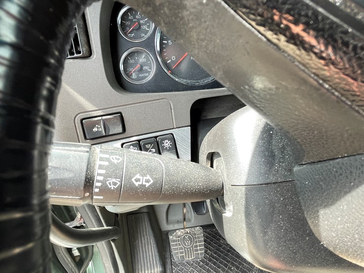 2018-kenworth-t680-image-54
